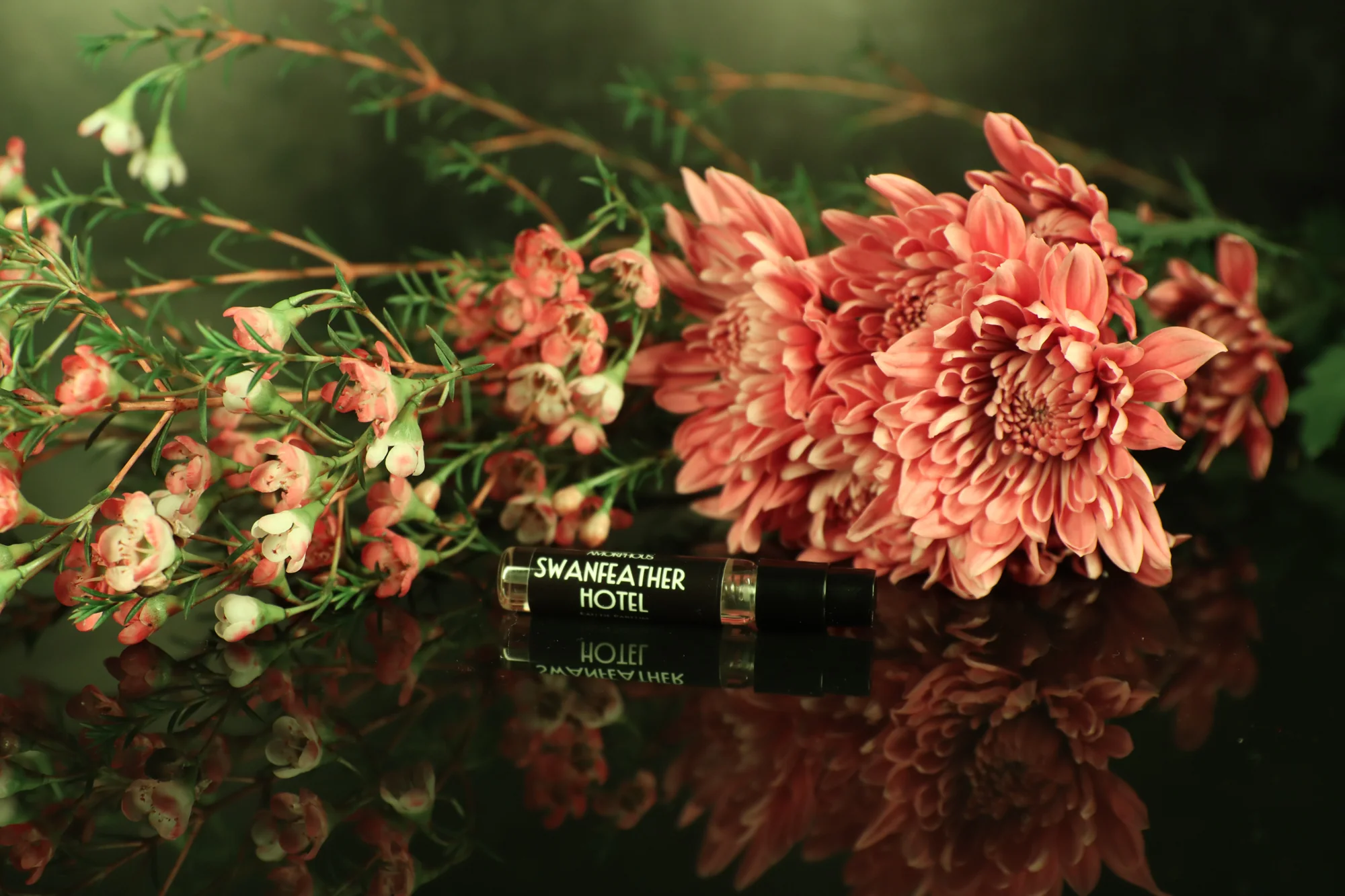 Swanfeather Hotel Eau De Parfum Sample - Image 3