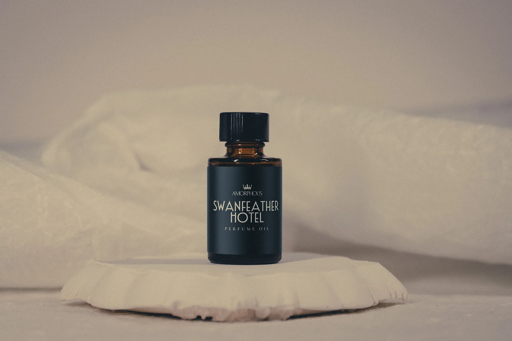 Swanfeather Hotel Perfume Oil - Image 3